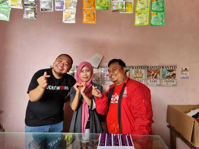 Nyeblak Bareng Caleg, Warga Curhat Sulitnya Masuk Sekolah Negeri di Tangsel